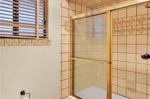 17800 Cresta Blanca Dr, Victorville, CA 92395 - Photo 26