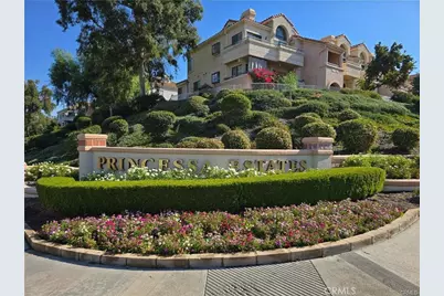 18121 Erik Court #314, Canyon Country, CA 91387 - Photo 2