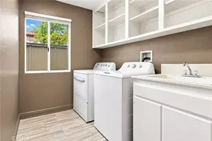 11691 Via Colina, Moreno Valley, CA 92555 - Photo 22