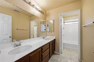 17891 Robusta Dr, Riverside, CA 92503 - Photo 34