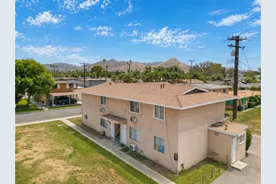 421 Devener, Riverside, CA 92507 - Photo 2
