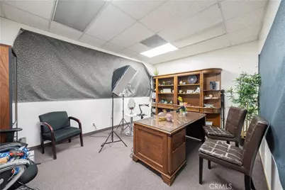 910 N Amelia, San Dimas, CA 91773 - Photo 60