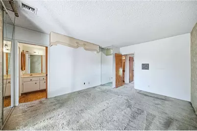 569 N Barranca Avenue, Glendora, CA 91741 - Photo 22