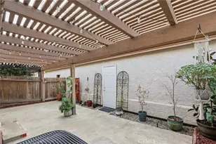 539 S College Ave, Claremont, CA 91711 - Photo 28