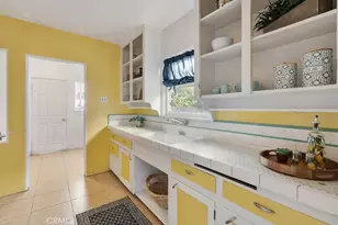 781 W Center, Pomona, CA 91768 - Photo 10