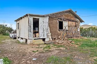 32301 Angeles Forest, Palmdale, CA 93550 - Photo 4