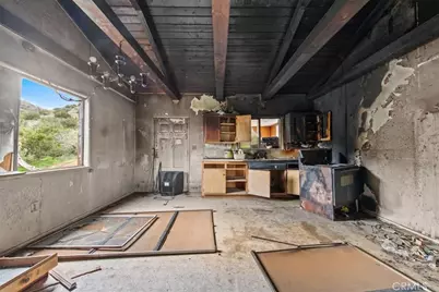 32301 Angeles Forest, Palmdale, CA 93550 - Photo 6