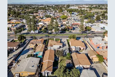 7032 Somerset, Paramount, CA 90723 - Photo 46