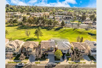 33345 Wallace, Yucaipa, CA 92399 - Photo 2