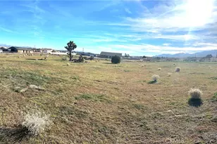 8785 Bonanza Rd, Phelan, CA 92371 - Photo 1