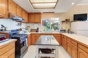 4220 Toland Way, Los Angeles, CA 90065 - Photo 16