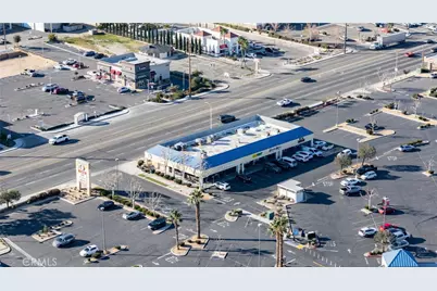 17080 Bear Valley Road, Victorville, CA 92395 - Photo 8