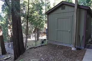 23950 Bowl Rd, Crestline, CA 92325 - Photo 16