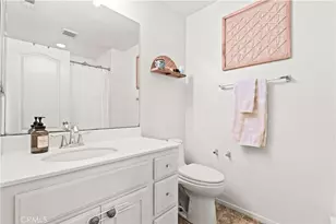 10382 Sparkling Dr, Rancho Cucamonga, CA 91730 - Photo 18