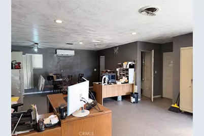 19438 Kendall, San Bernardino, CA 92407 - Photo 34