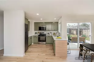 3048 Strassbourg Dr, Riverside, CA 92504 - Photo 6