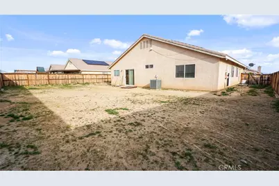 15460 Guava, Victorville, CA 92394 - Photo 4