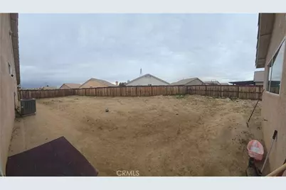 15460 Guava, Victorville, CA 92394 - Photo 2
