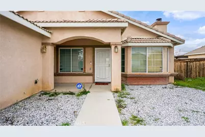 15460 Guava, Victorville, CA 92394 - Photo 2