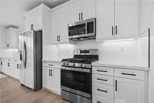 23798 Solaris Ct, Corona, CA 92883 - Photo 8