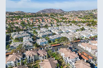 2230 Indigo Hills Drive #4, Corona, CA 92879 - Photo 2