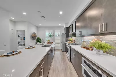 687 Doheny, Costa Mesa, CA 92627 - Photo 12