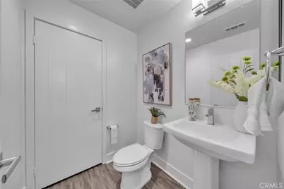 687 Doheny, Costa Mesa, CA 92627 - Photo 38