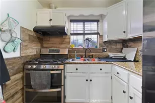 8211 Wilbarn, Paramount, CA 90723 - Photo 18