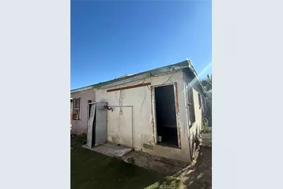1359 E 108th, Los Angeles, CA 90059 - Photo 10