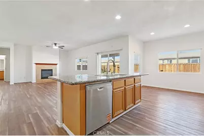 11014 Santa Anita, Adelanto, CA 92301 - Photo 10