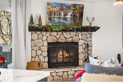 30260 Gremlin Court, Running Springs, CA 92382 - Photo 16
