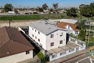 9715 S Broadway, Los Angeles, CA 90003 - Photo 2