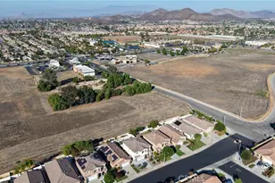 26692 Rim Creek Path, Menifee, CA 92584 - Photo 38