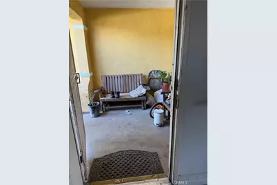 15059 Valencia Avenue, Fontana, CA 92335 - Photo 4