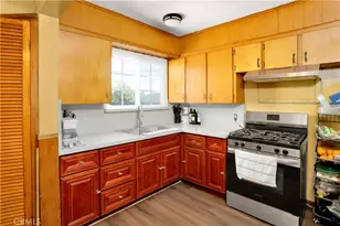 9431 Laurel Ave, Fontana, CA 92335 - Photo 10