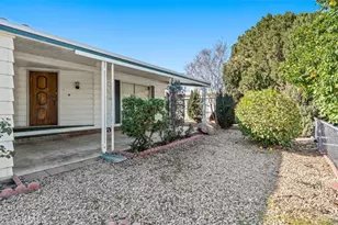 43716 Frank Ct, Hemet, CA 92544 - Photo 2