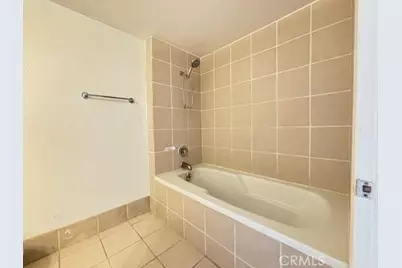 2160 Blackberry Circle, Oxnard, CA 93036 - Photo 10