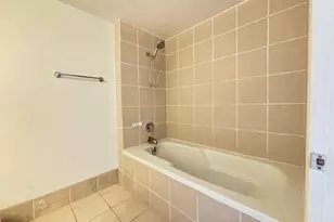 2160 Blackberry Cir, Oxnard, CA 93036 - Photo 10