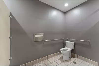 6265 Van Nuys Boulevard, Van Nuys, CA 91401 - Photo 14