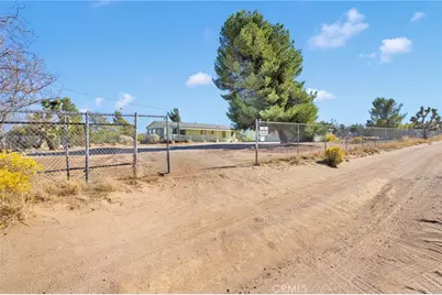 9283 Atsina Road, Phelan, CA 92371 - Photo 2
