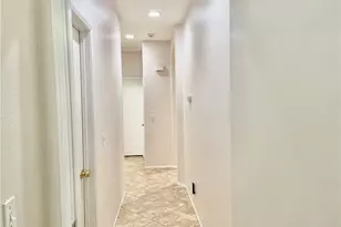 13953 Tawney Ridge Ln, Victorville, CA 92394 - Photo 12