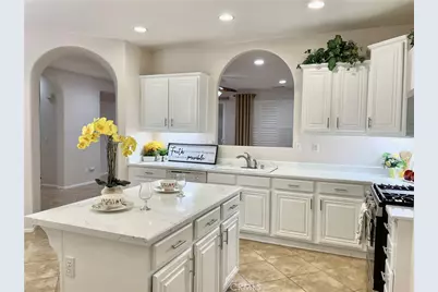 13953 Tawney Ridge Ln, Victorville, CA 92394 - Photo 8