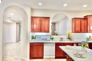 13953 Tawney Ridge Ln, Victorville, CA 92394 - Photo 8