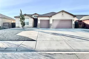 13953 Tawney Ridge Ln, Victorville, CA 92394 - Photo 2