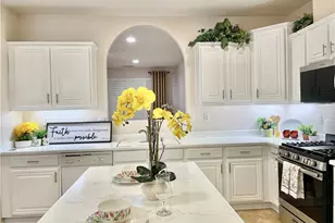 13953 Tawney Ridge Ln, Victorville, CA 92394 - Photo 10