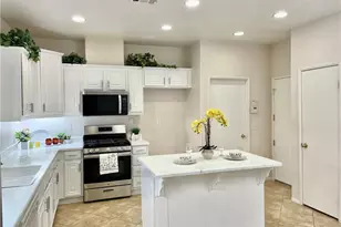 13953 Tawney Ridge Ln, Victorville, CA 92394 - Photo 6