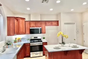 13953 Tawney Ridge Ln, Victorville, CA 92394 - Photo 10