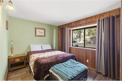 44667 Barton, Sugarloaf, CA 92386 - Photo 12