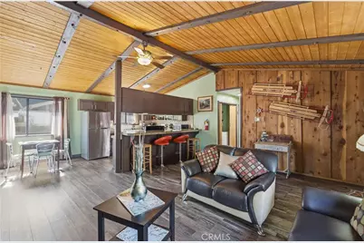 44667 Barton, Sugarloaf, CA 92386 - Photo 6