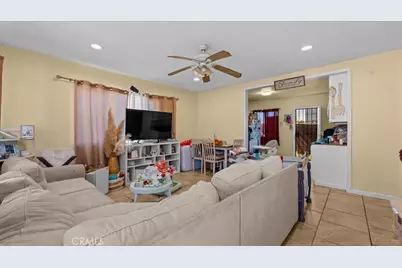 10718 Owens Way, El Monte, CA 91733 - Photo 6